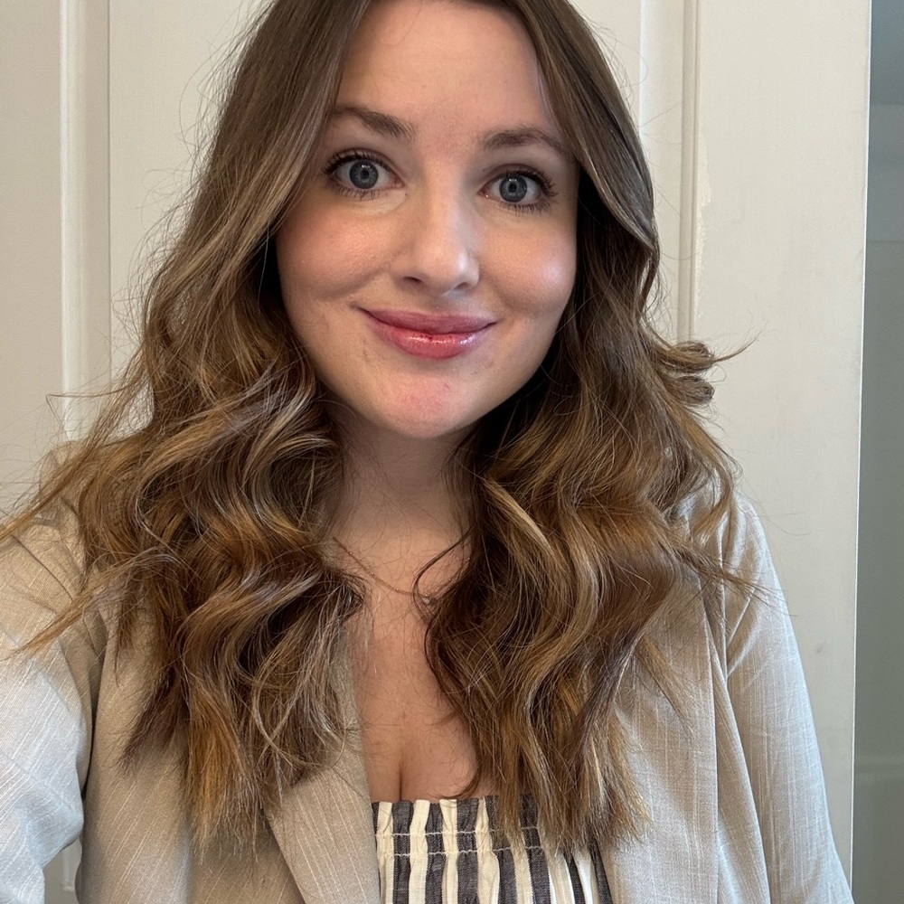 Meet your Posher, Emily
